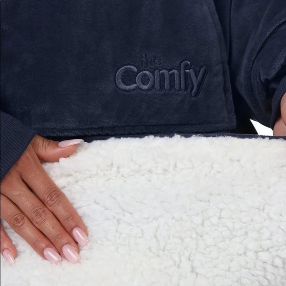 THE COMFY Oversized Microfiber & Sherpa Wearable Blanket, Seen On Shark Tank - Picture 6 of 6